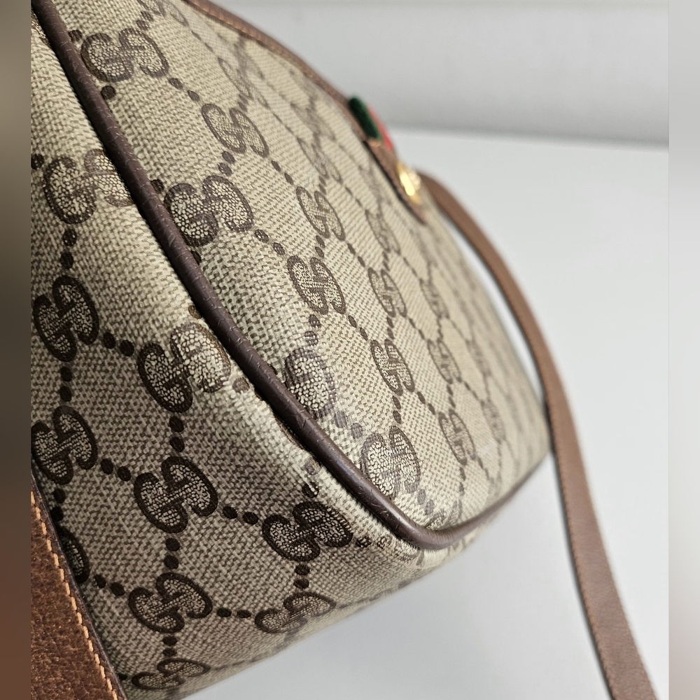 Gucci GG Supreme Sherry Line Crossbody Bag - Picture 8 of 16